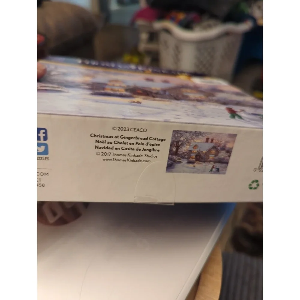 1000 Piece Jigsaw Puzzle by THOMAS KINKADE - Christmas at Ginerbread Cottage